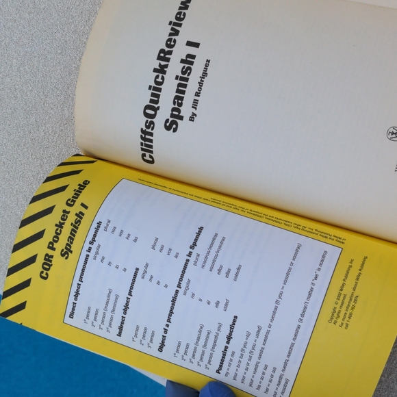 Spanish Cliffsnotes & CD Bundle Spanish 1 Cliffsnotes Paperback Book & SpanishCD - Picture 6 of 11